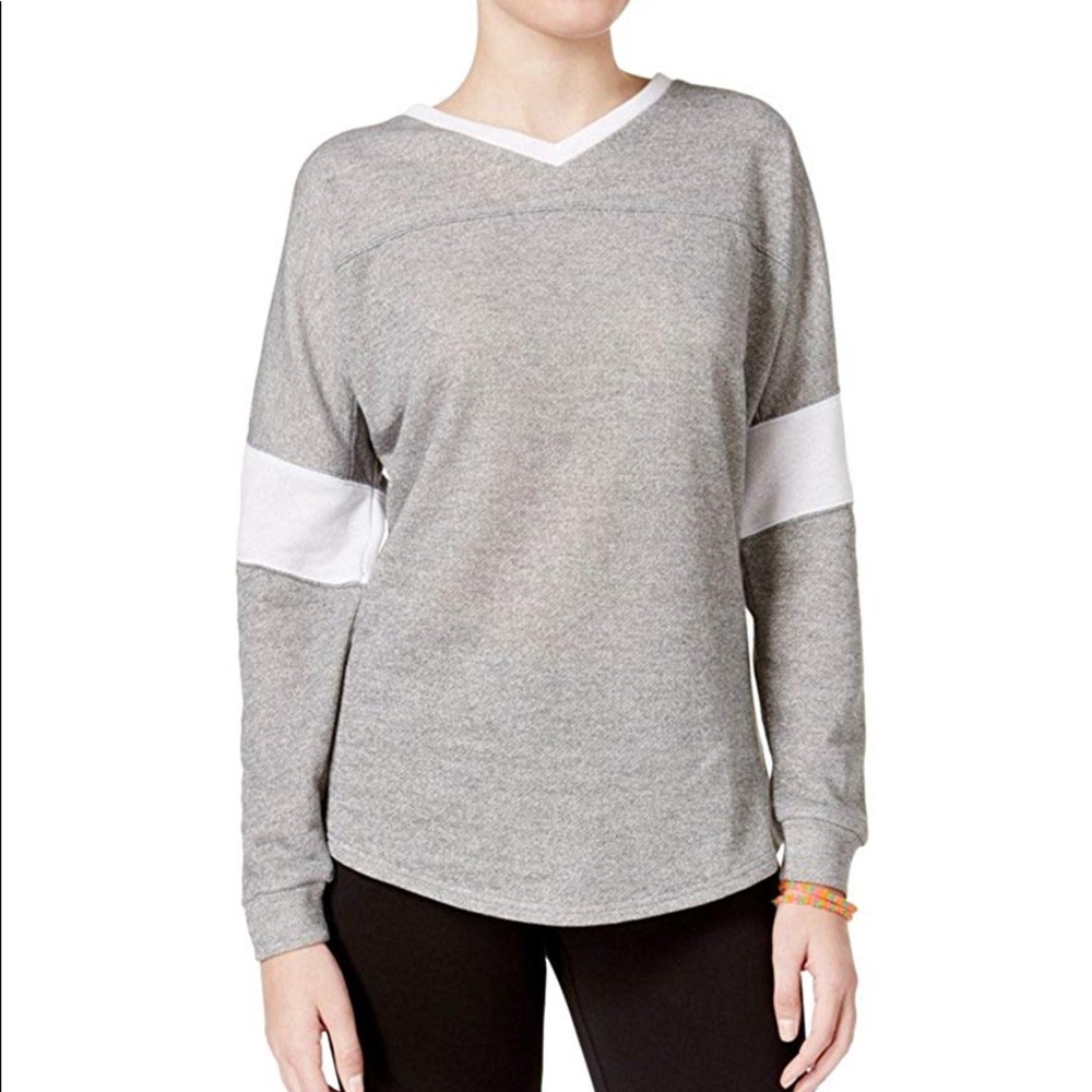 Jessica Simpson Gray Warmup Sweater